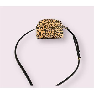 Marc Jacob’s “leopard crossbody bag”￼